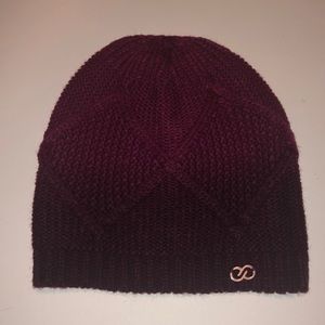 burgundy beanie